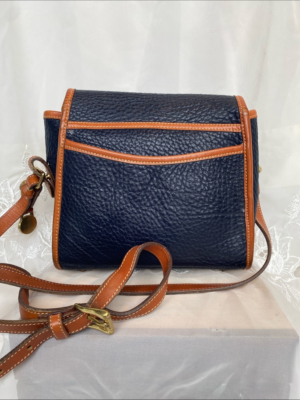 Vintage Dooney & Bourke Essex Navy Pebbled Leather Crossbody with Brown Trim - Picture 3 of 7